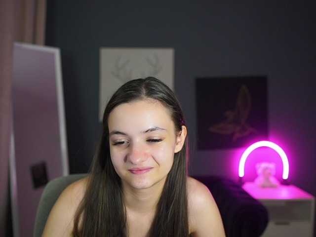Zoenica live cam on BongaCams