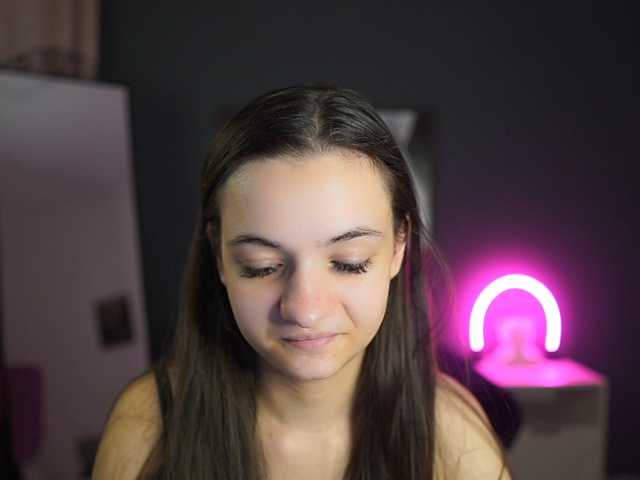 Zoenica live cam on BongaCams