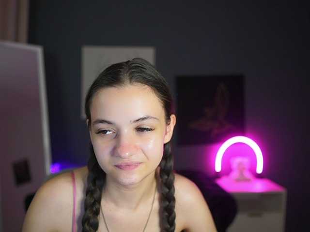 Zoenica live cam on BongaCams
