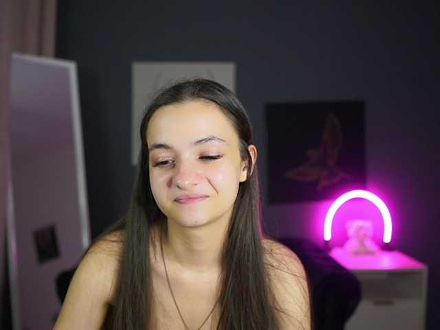 Zoenica live cam on BongaCams