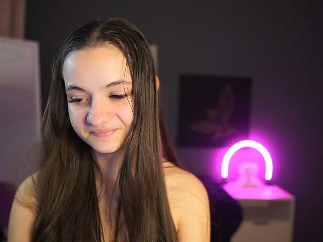 Zoenica live cam on BongaCams
