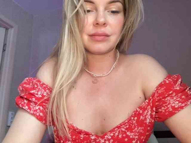 AnnaRosea Live Webcam on BongaCams