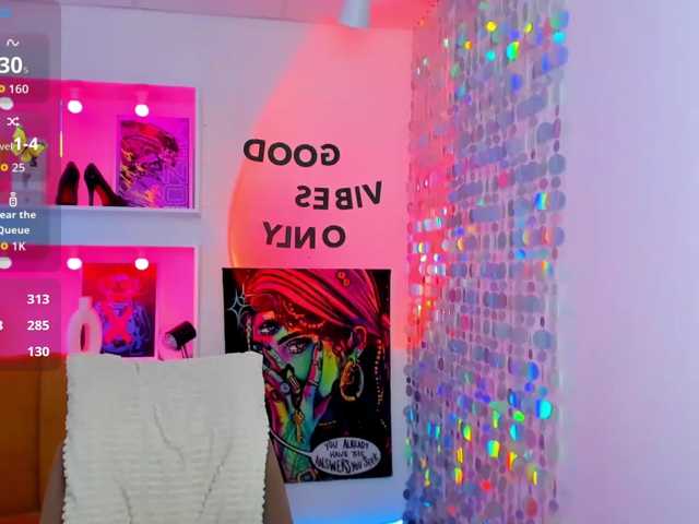 Tina-Taylor live cam on BongaCams