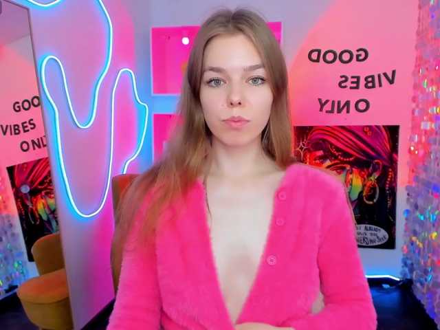Tina-Taylor live cam on BongaCams