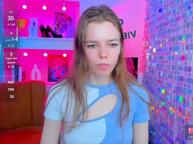 Tina-Taylor live cam preview