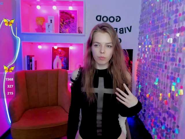 Tina-Taylor live cam on BongaCams