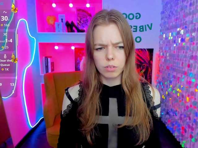 Tina-Taylor live cam on BongaCams
