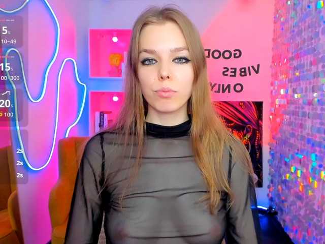 Tina-Taylor live cam on BongaCams