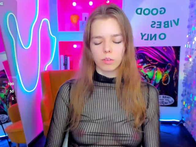 Tina-taylor live cam