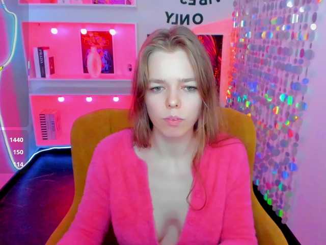 Tina-Taylor live cam on BongaCams