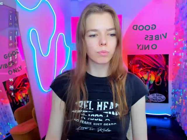 Tina-Taylor live cam on BongaCams