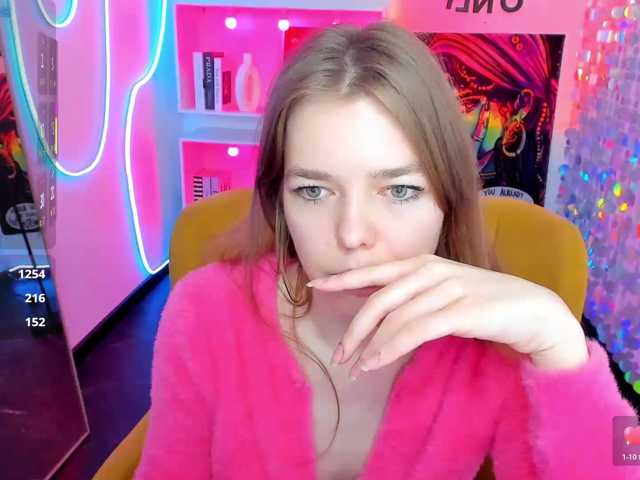 Tina-Taylor live cam on BongaCams