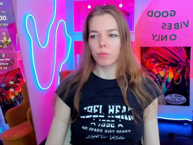 go to chat with Tina-Taylor
