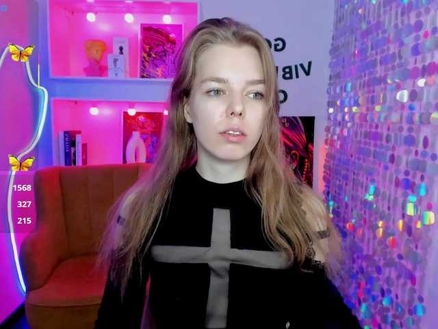 Tina-Taylor live cam on BongaCams