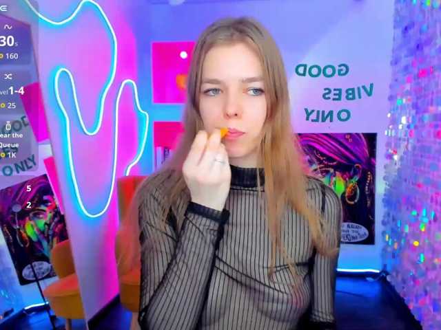 Tina-Taylor live cam on BongaCams