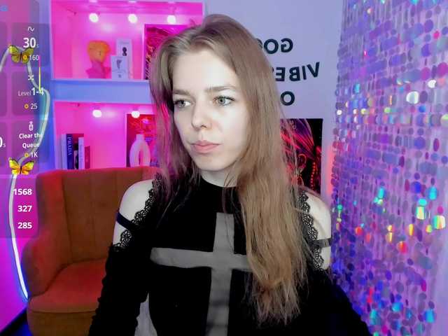 Tina-Taylor live cam on BongaCams