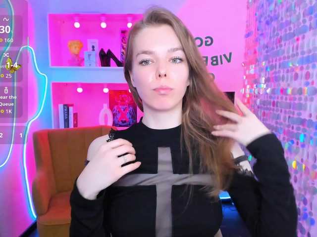 Tina-Taylor live cam