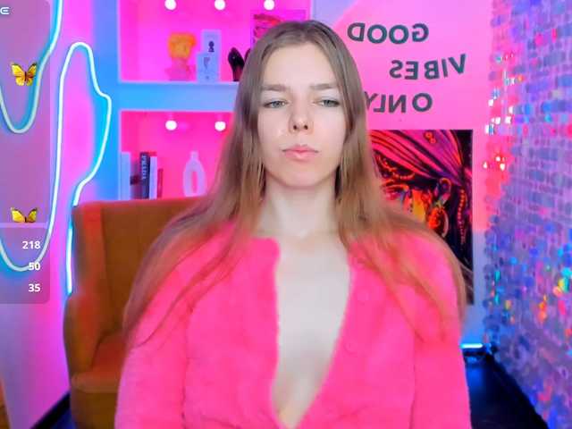 Tina-Taylor live cam on BongaCams