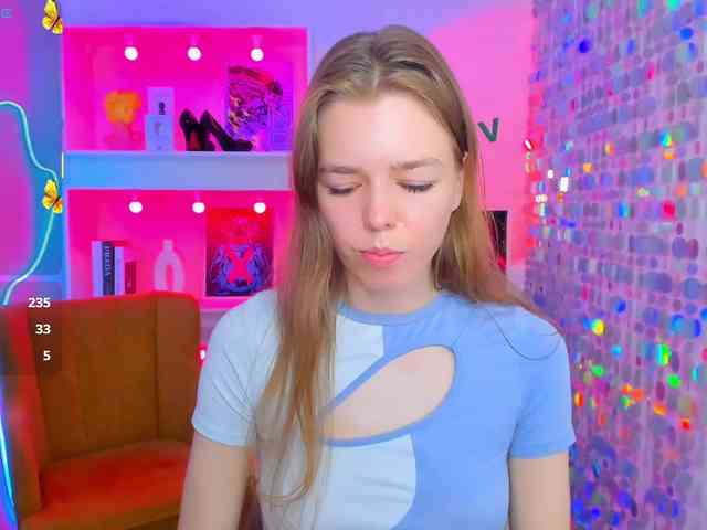 Tina-Taylor webcam