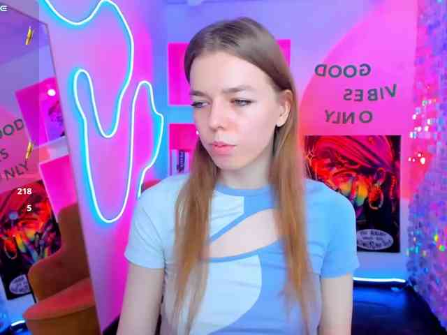 Tina-Taylor webcam
