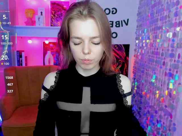 Tina-Taylor webcam
