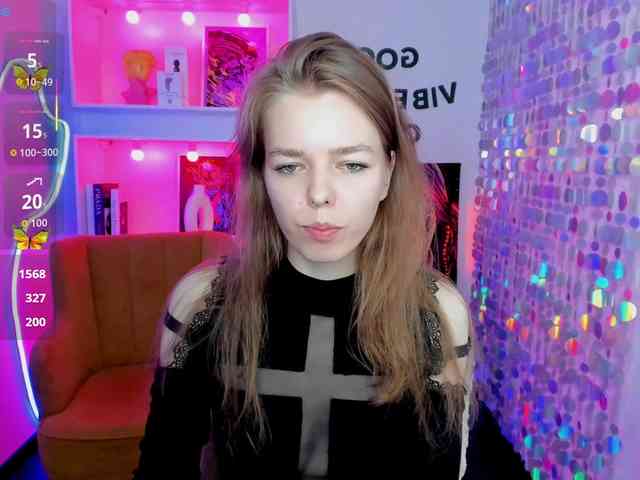 Tina-Taylor webcam