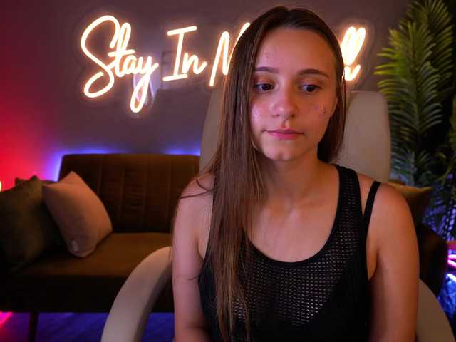 TinyNatalie live cam on BongaCams