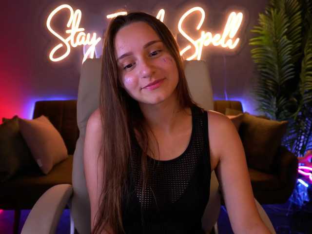 TinyNatalie live cam on BongaCams