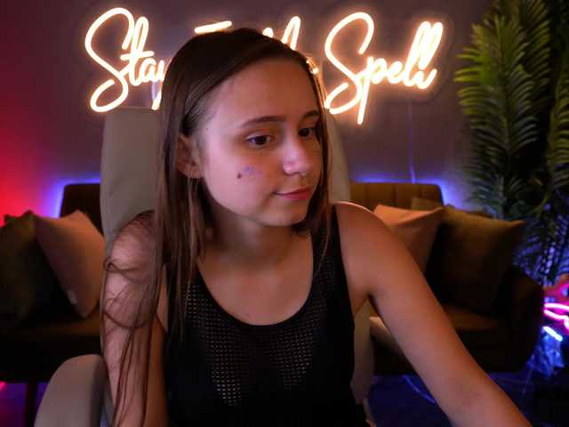 TinyNatalie live cam on BongaCams