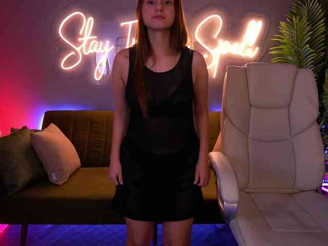 TinyNatalie webcam