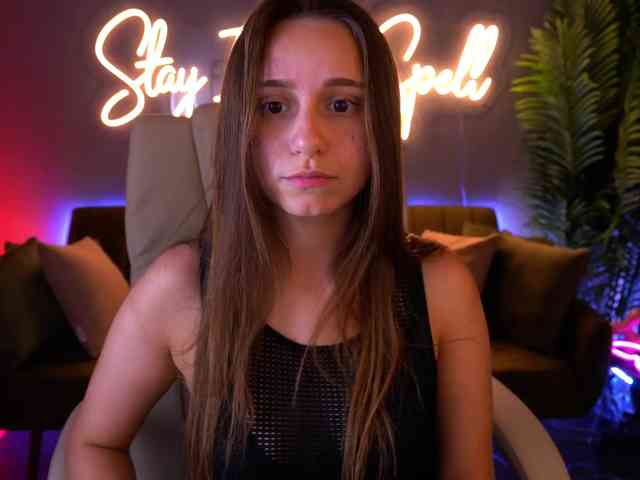 TinyNatalie webcam