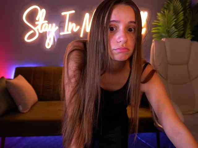 TinyNatalie - Girl 