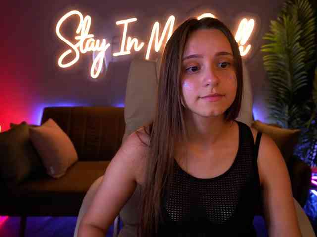 TinyNatalie TinyNatalie