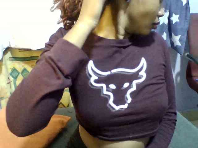 Pretty-lolah webcam