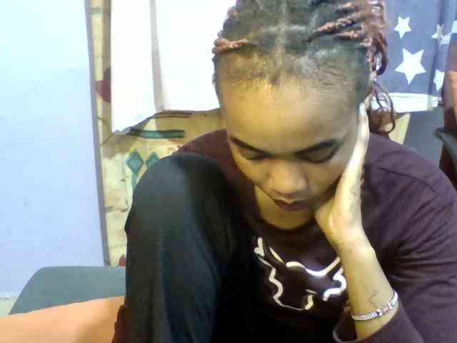 Pretty-lolah Pretty-lolah