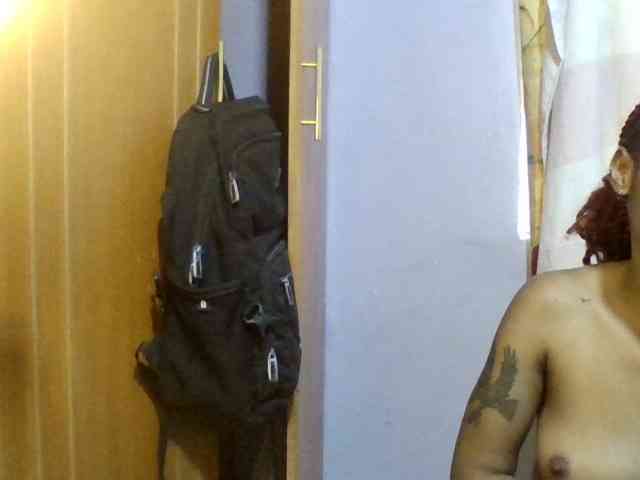 Pretty-lolah webcam