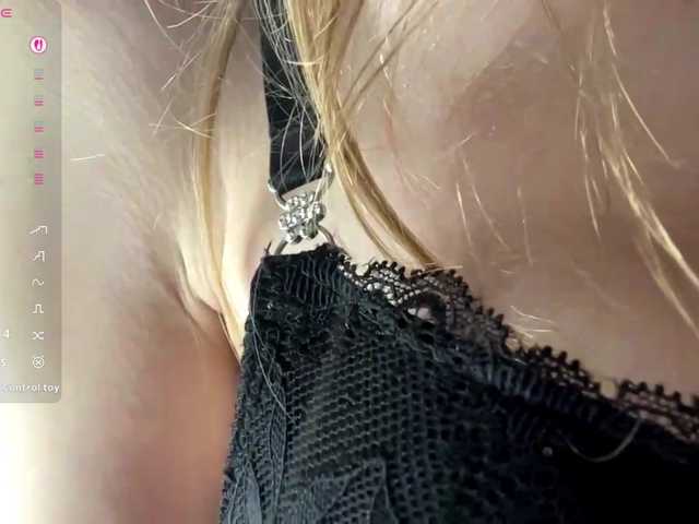 BarrieMastromarino live cam on BongaCams