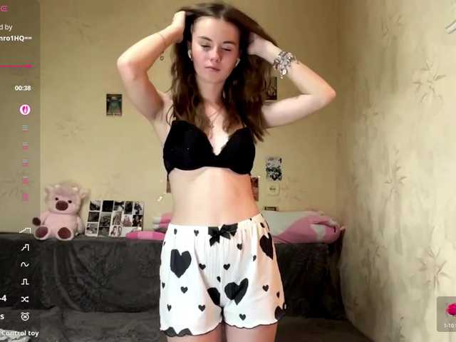 BarrieMastromarino live cam on BongaCams