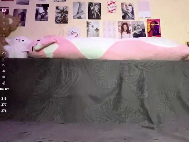 BarrieMastromarino live cam on BongaCams