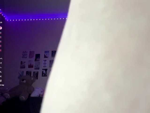 BarrieMastromarino live cam on BongaCams