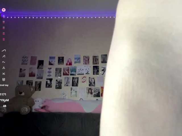 BarrieMastromarino live cam on BongaCams