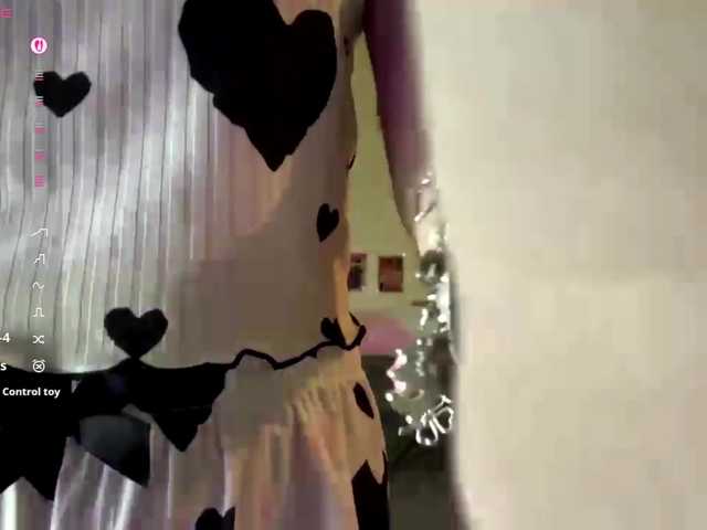 BarrieMastromarino live cam on BongaCams