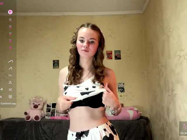 BarrieMastromarino live cam on BongaCams