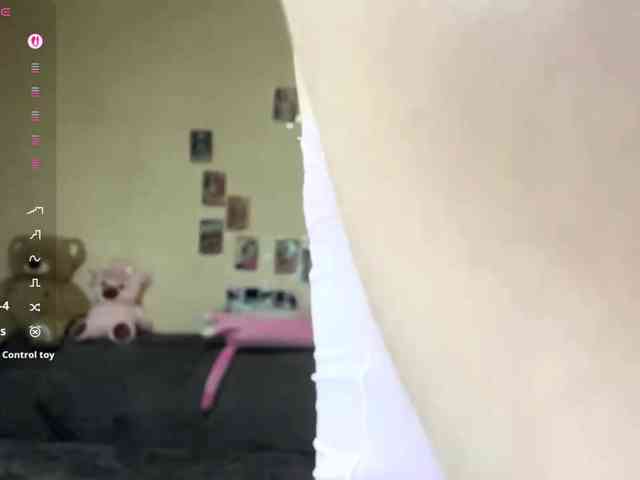 BarrieMastromari... Live Webcam on BongaCams