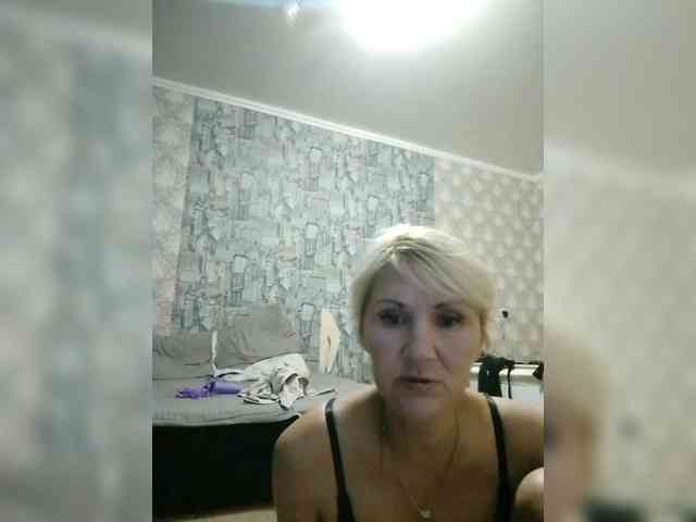 Nyshkka — Female live cam