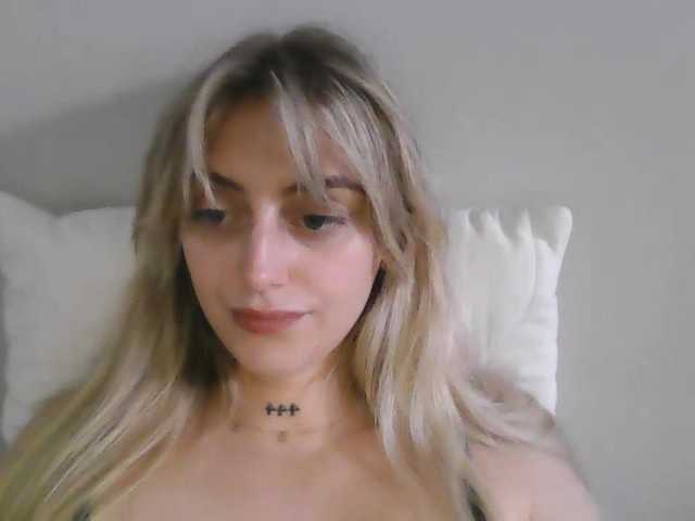 StellaSweet live cam on BongaCams