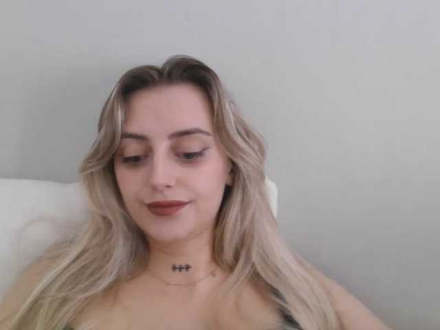 StellaSweet live cam on BongaCams