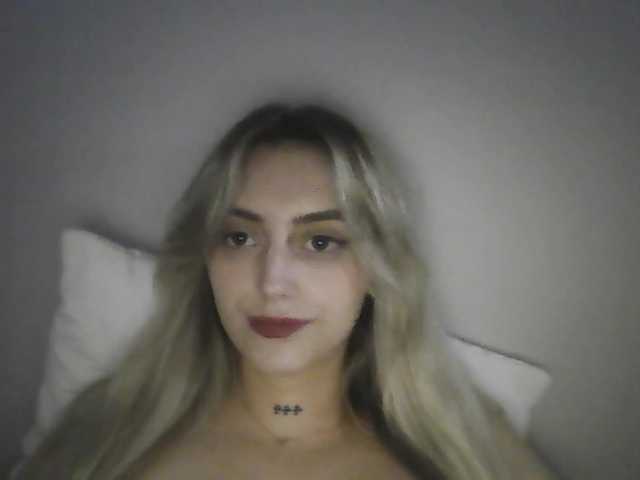 StellaSweet live cam on BongaCams
