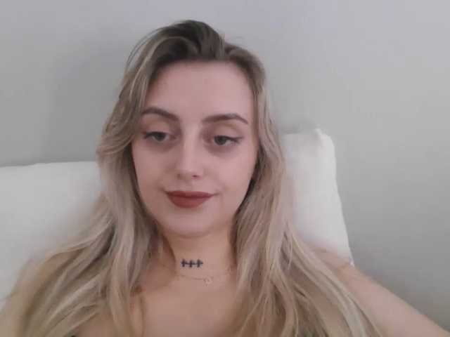 StellaSweet live cam on BongaCams