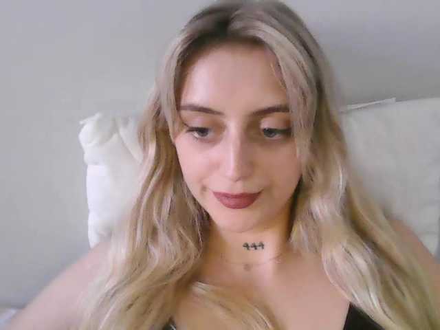 StellaSweet live cam on BongaCams